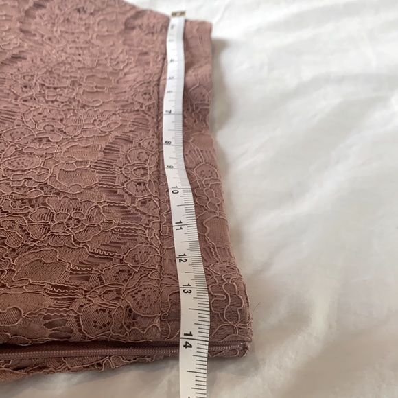 Elegant Eyelash Lace Skirt - Picture 4 of 5